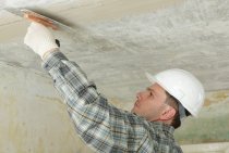 Mélanges pour niveler le plafond: quel mastic est le meilleur?