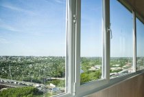 Comment émailler un balcon de vos propres mains: instructions étape par étape