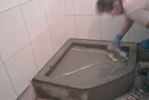 Comment faire un receveur de douche dans la salle de bain de vos propres mains