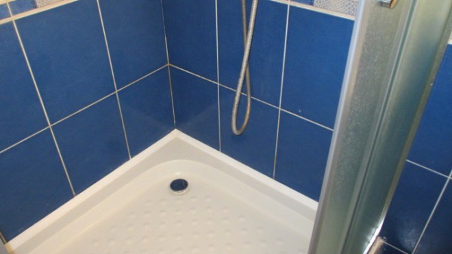 Mastic pour cabine de douche qu'il vaut mieux choisir et que rechercher lors de l'achat