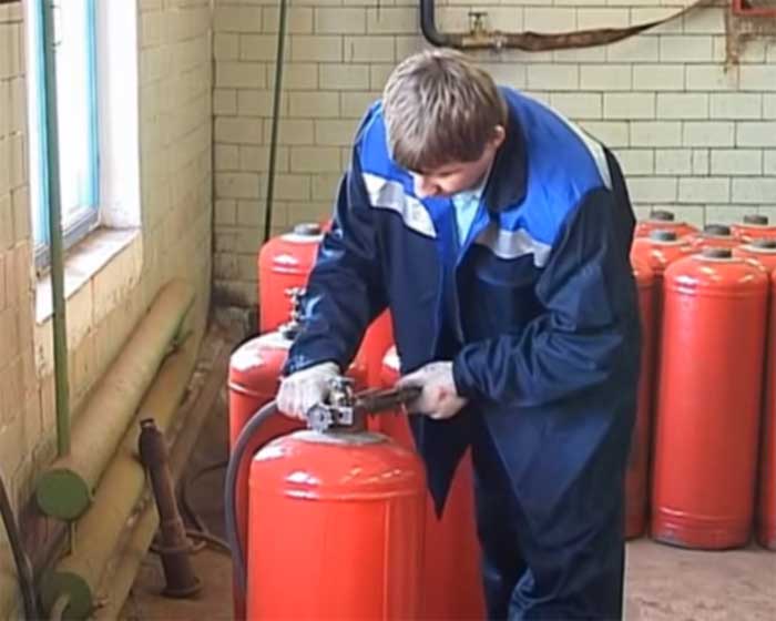 Comment remplacer une bouteille de gaz domestique