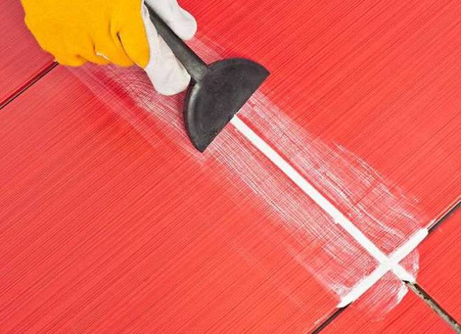 Carrelage dans la salle de bain. Comment mettre à jour les coutures dans la salle de bain