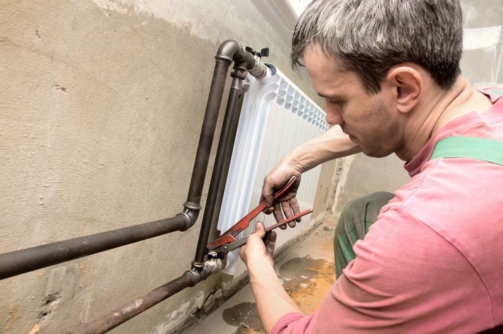 Remplacement d'un radiateur qui fuit