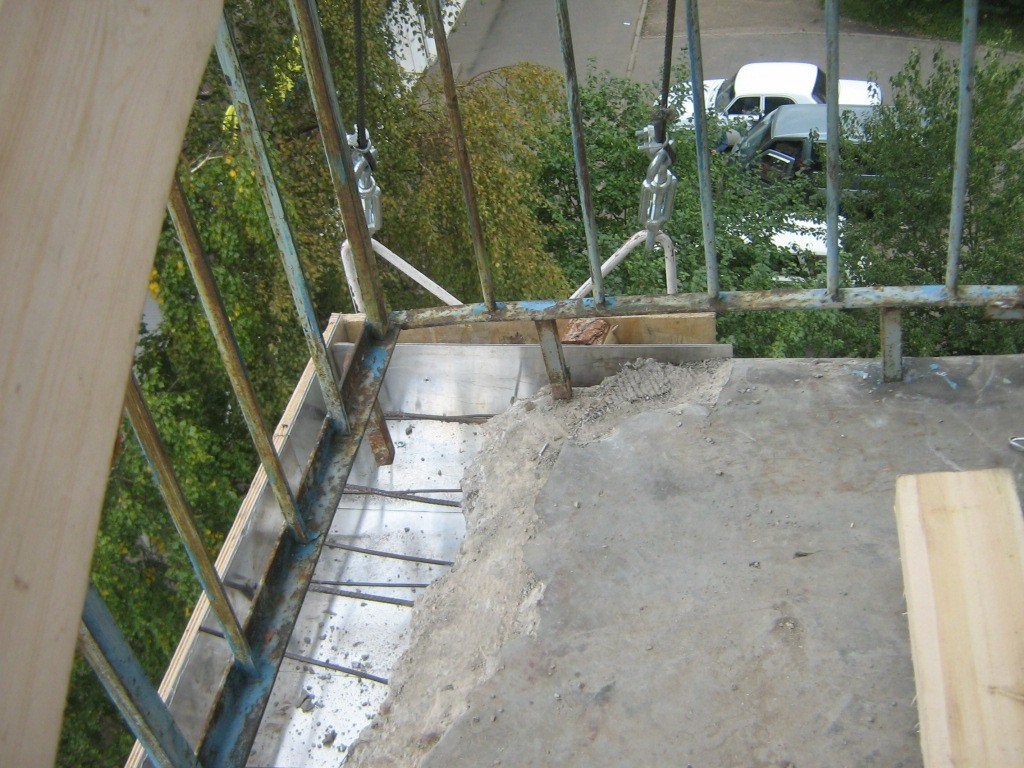 fissure dans la dalle du balcon