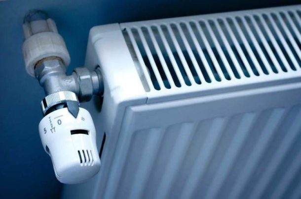 L'air dans le radiateur altère non seulement le transfert de chaleur, mais réduit également la durée de vie de l'appareil