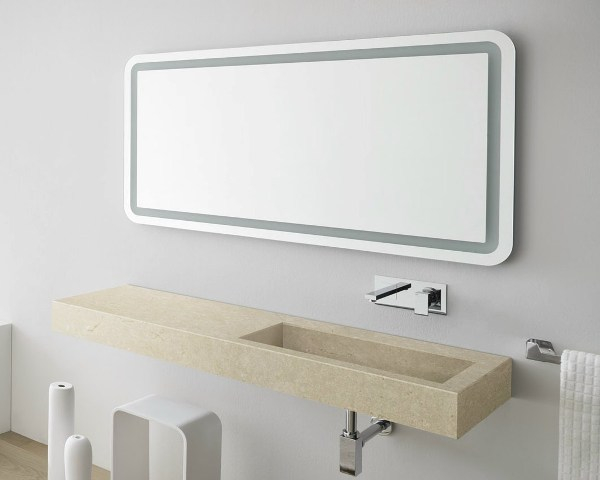 À quelle hauteur accrocher un miroir de salle de bain ?