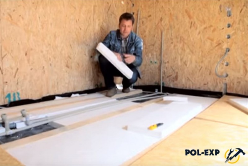 Comment utiliser la mousse de polystyrène pour isoler un plancher en bois