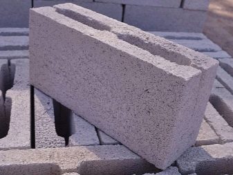 Excellents sols à faire soi-même en béton de copeaux et de sciure de bois béton