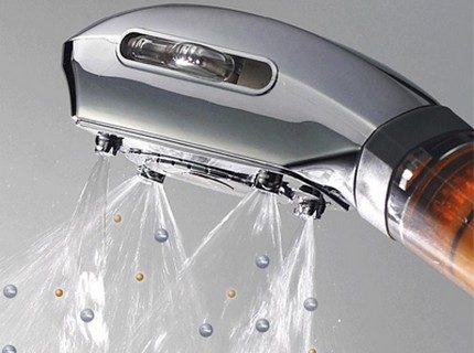 Comment démonter une pomme de douche Grohe